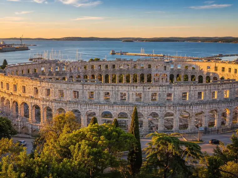 Pula